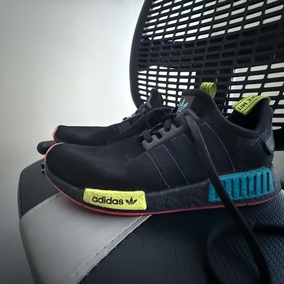 Adidas Black NMD, Men’s Size 9 - Picture 5 of 7